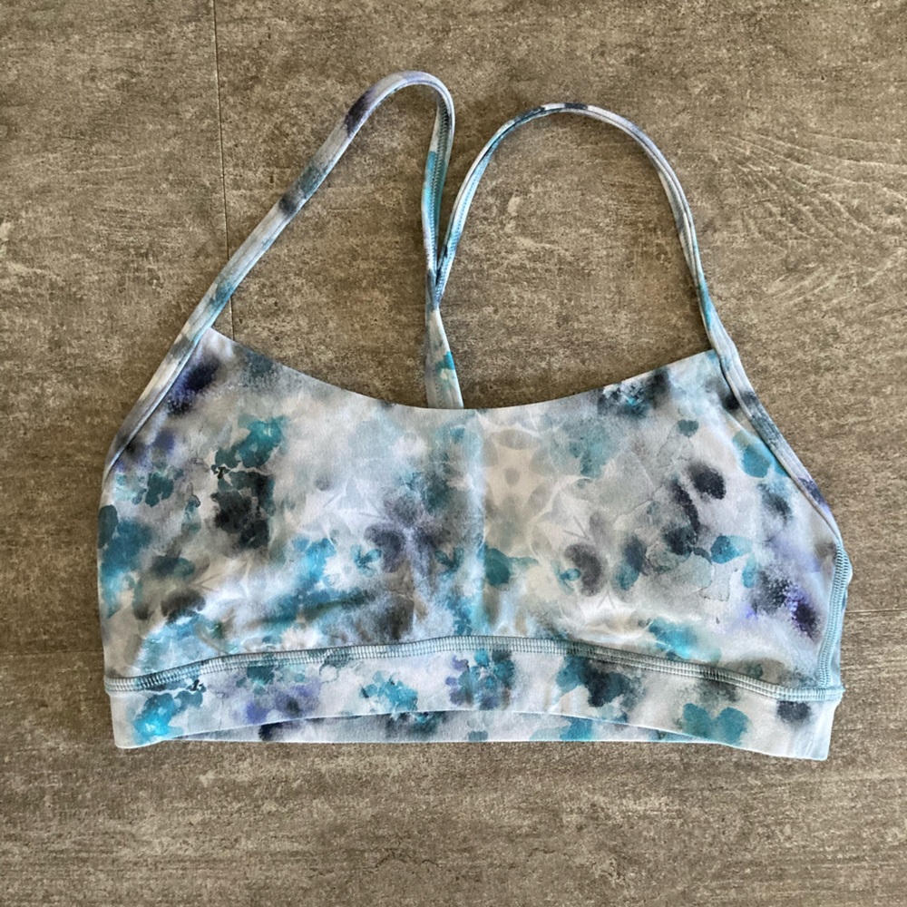 Lululemon Flow Y Bra - Size 6